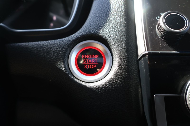 Honda CR-V Vehicle Full-screen Gallery Image 27