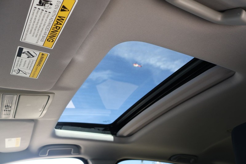 Honda CR-V Vehicle Full-screen Gallery Image 33