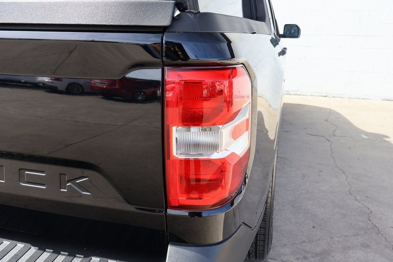 Ford Maverick Vehicle Full-screen Gallery Image 07