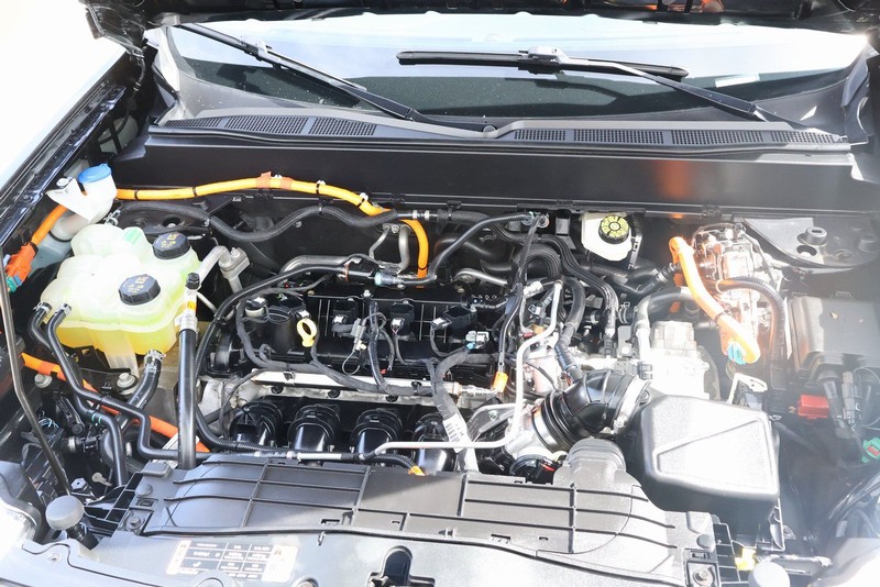 Ford Maverick Vehicle Full-screen Gallery Image 13