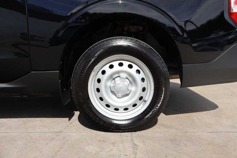 Ford Maverick Vehicle Full-screen Gallery Image 14