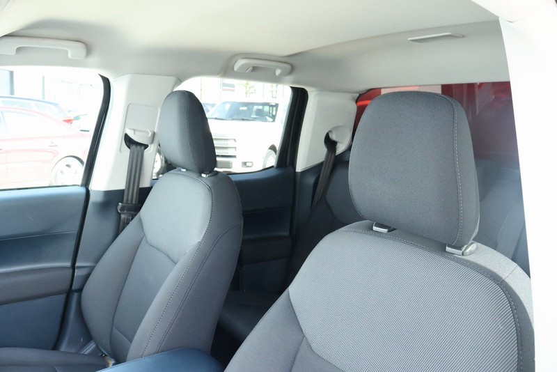 Ford Maverick Vehicle Full-screen Gallery Image 20