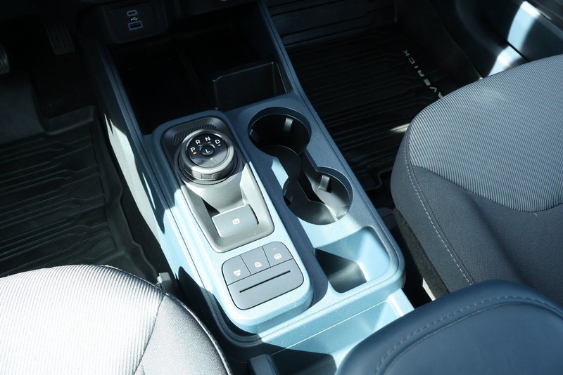 Ford Maverick Vehicle Full-screen Gallery Image 30