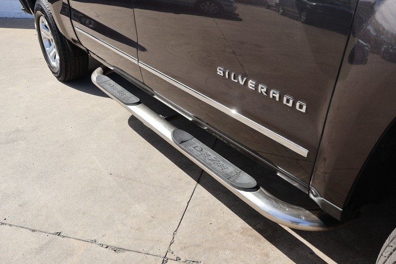 Chevrolet Silverado 1500 Vehicle Full-screen Gallery Image 14
