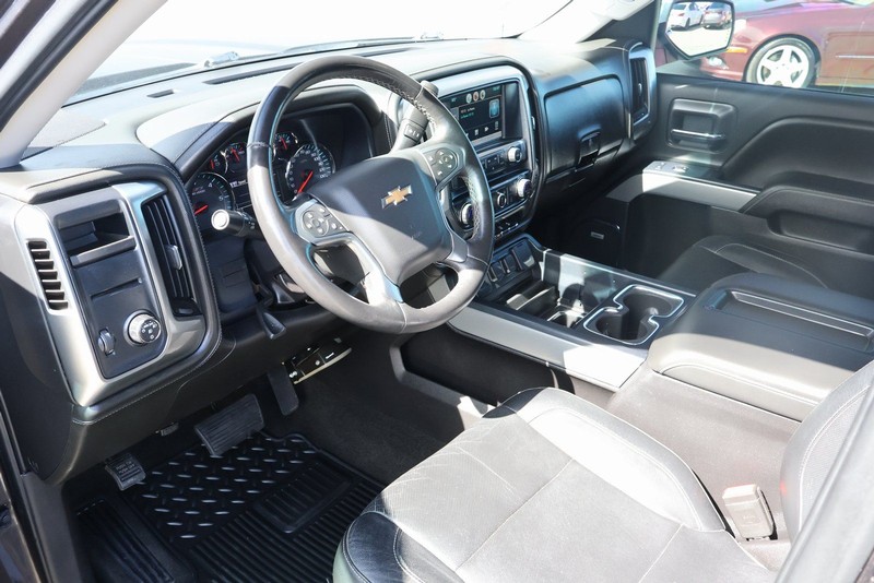 Chevrolet Silverado 1500 Vehicle Full-screen Gallery Image 20