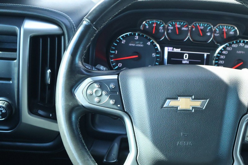 Chevrolet Silverado 1500 Vehicle Full-screen Gallery Image 32