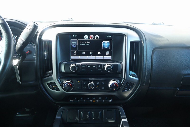 Chevrolet Silverado 1500 Vehicle Full-screen Gallery Image 34