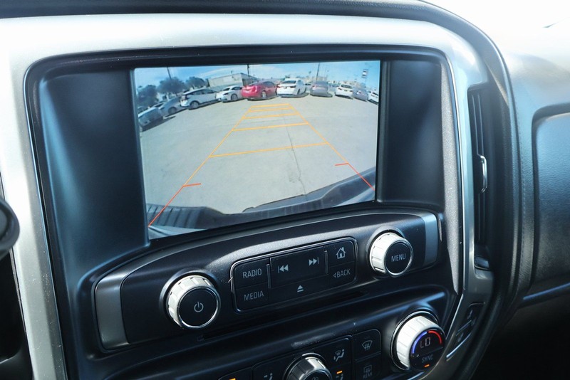 Chevrolet Silverado 1500 Vehicle Full-screen Gallery Image 36
