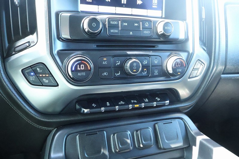 Chevrolet Silverado 1500 Vehicle Full-screen Gallery Image 37