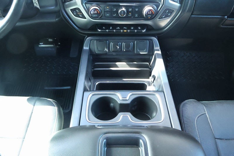 Chevrolet Silverado 1500 Vehicle Full-screen Gallery Image 39