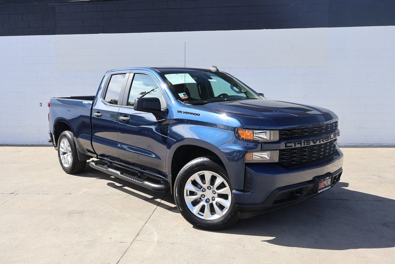 Chevrolet Silverado 1500 Vehicle Full-screen Gallery Image 02