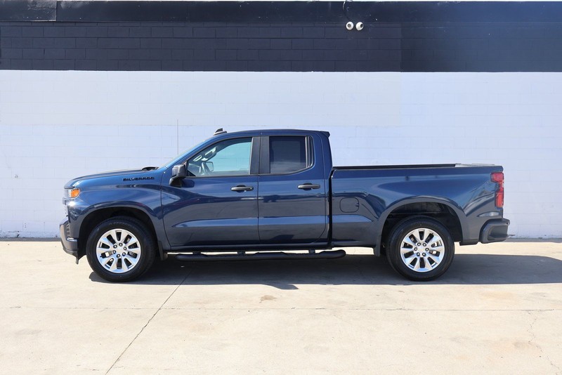 Chevrolet Silverado 1500 Vehicle Full-screen Gallery Image 13