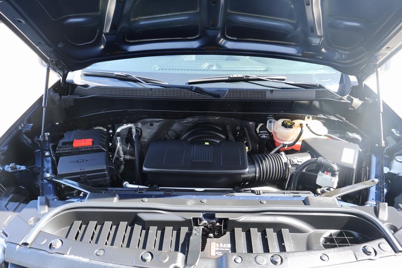 Chevrolet Silverado 1500 Vehicle Full-screen Gallery Image 16