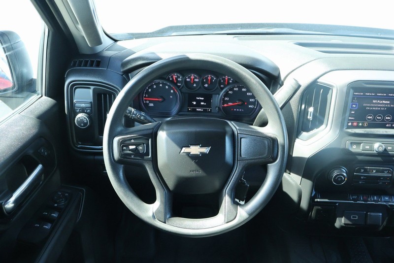 Chevrolet Silverado 1500 Vehicle Full-screen Gallery Image 29