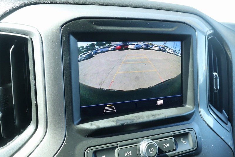 Chevrolet Silverado 1500 Vehicle Full-screen Gallery Image 33