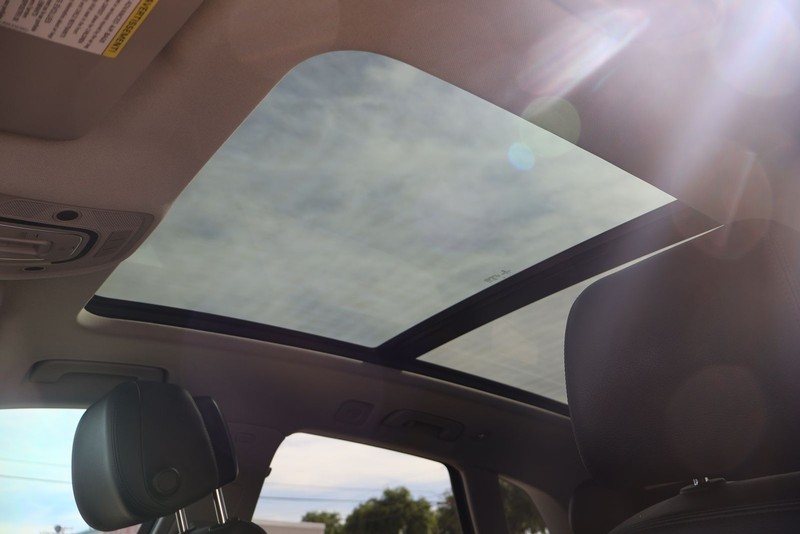 Audi Q5 Vehicle Full-screen Gallery Image 35