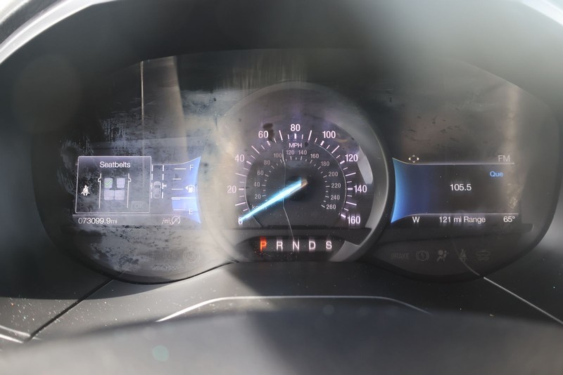 Ford Edge Vehicle Full-screen Gallery Image 23