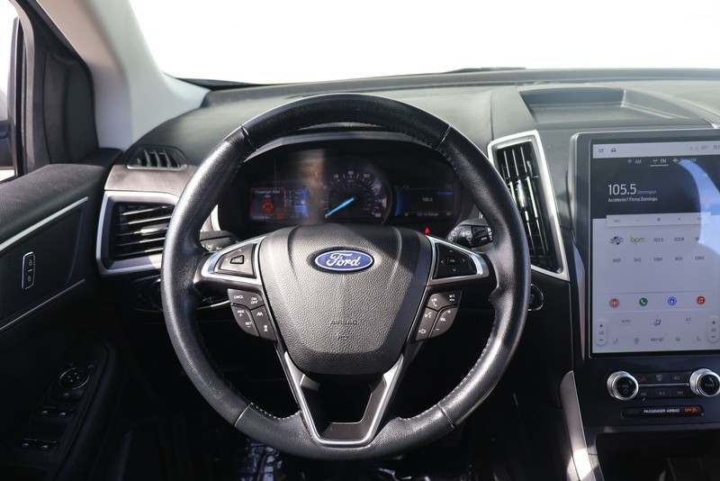 Ford Edge Vehicle Full-screen Gallery Image 24