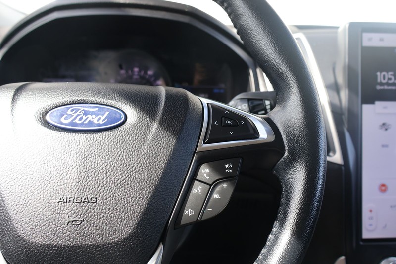 Ford Edge Vehicle Full-screen Gallery Image 26