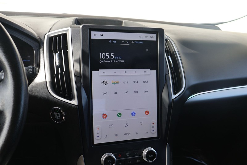 Ford Edge Vehicle Full-screen Gallery Image 28