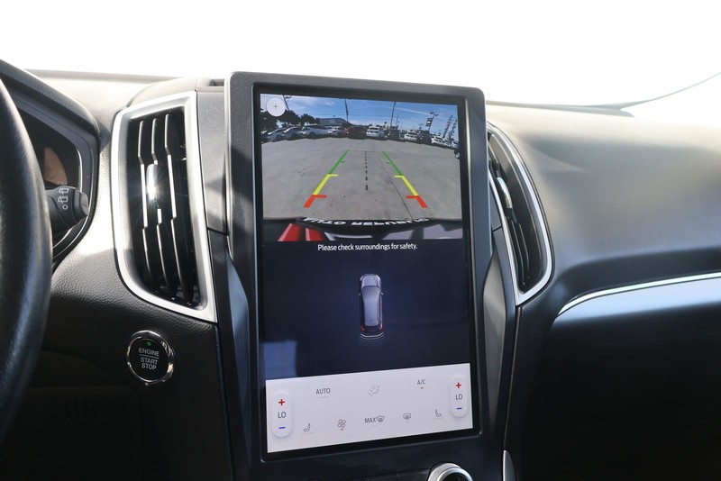 Ford Edge Vehicle Full-screen Gallery Image 29