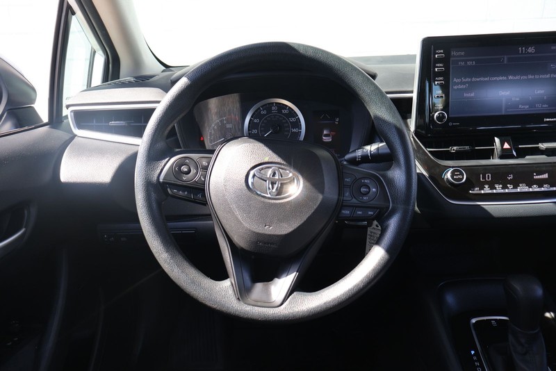 Toyota Corolla Vehicle Full-screen Gallery Image 24