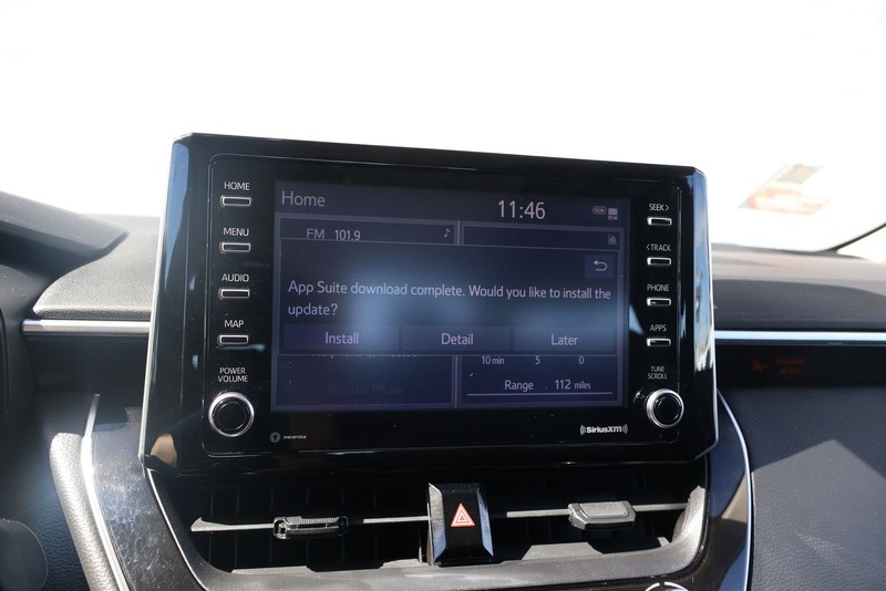 Toyota Corolla Vehicle Full-screen Gallery Image 28