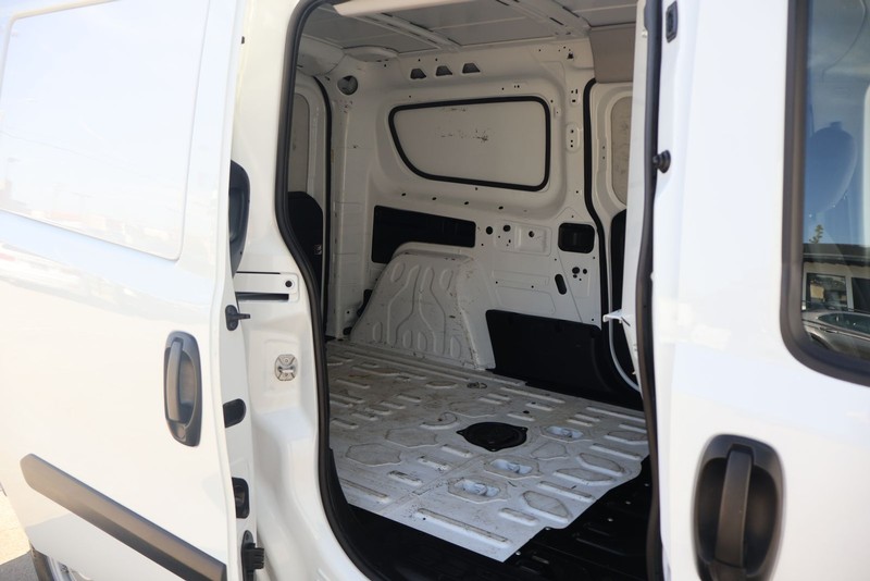 Ram ProMaster City Cargo Van Vehicle Full-screen Gallery Image 06