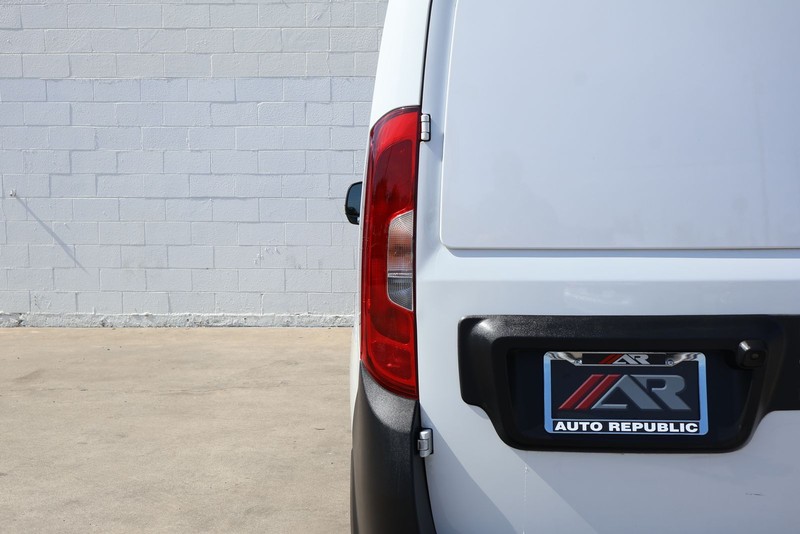 Ram ProMaster City Cargo Van Vehicle Full-screen Gallery Image 08