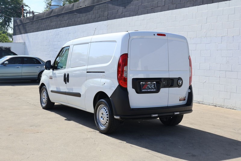 Ram ProMaster City Cargo Van Vehicle Full-screen Gallery Image 10