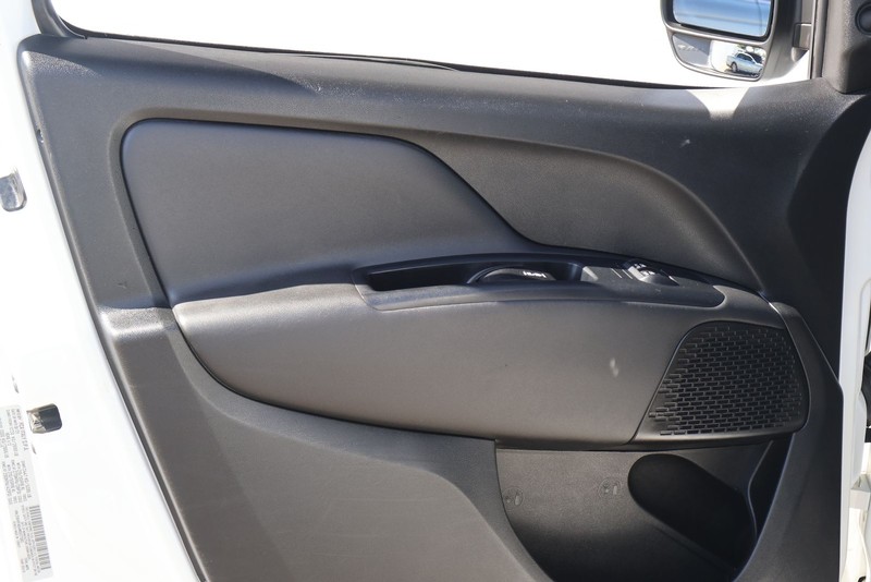 Ram ProMaster City Cargo Van Vehicle Full-screen Gallery Image 17