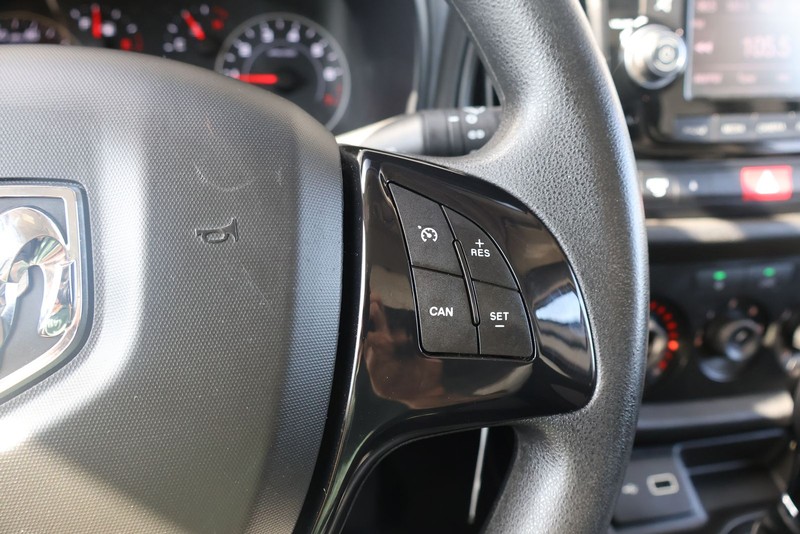 Ram ProMaster City Cargo Van Vehicle Full-screen Gallery Image 25