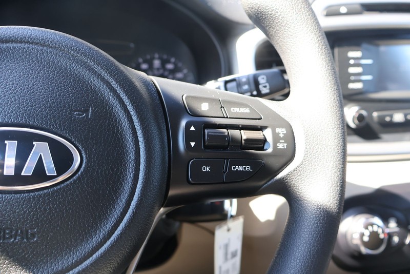 Kia Sorento Vehicle Full-screen Gallery Image 27