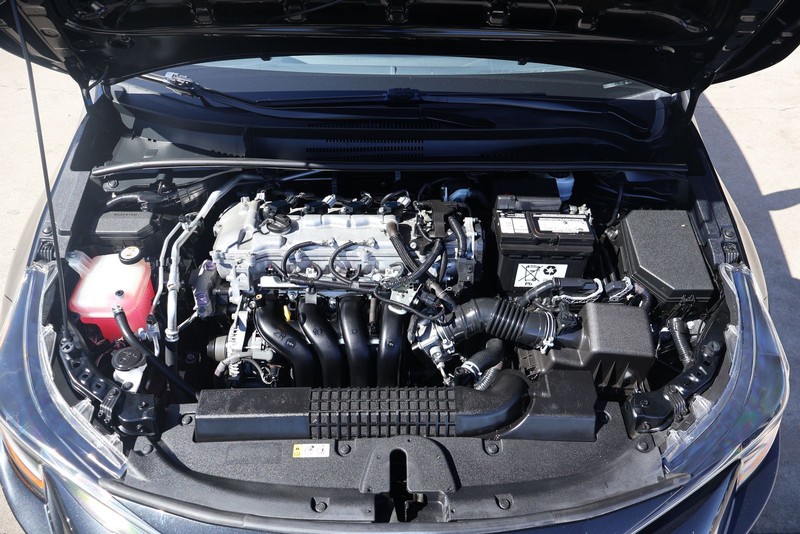 Toyota Corolla Vehicle Full-screen Gallery Image 12