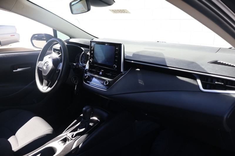 Toyota Corolla Vehicle Full-screen Gallery Image 19