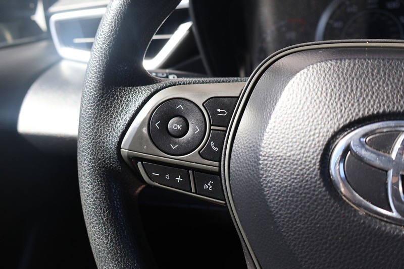 Toyota Corolla Vehicle Full-screen Gallery Image 25