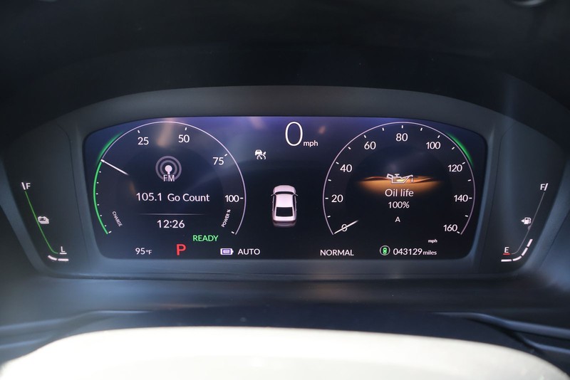 Honda Accord Hybrid Vehicle Full-screen Gallery Image 24