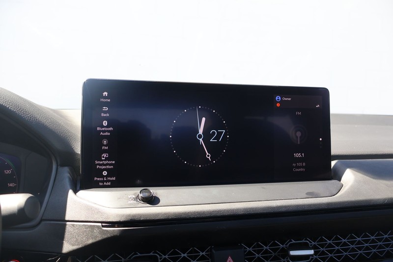 Honda Accord Hybrid Vehicle Full-screen Gallery Image 29