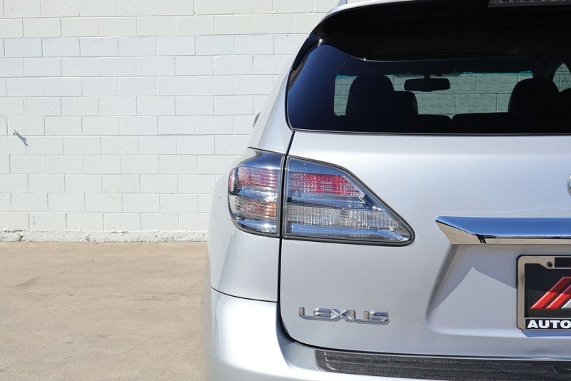 Lexus RX 350 Vehicle Full-screen Gallery Image 07