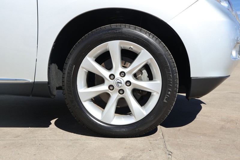 Lexus RX 350 Vehicle Full-screen Gallery Image 14