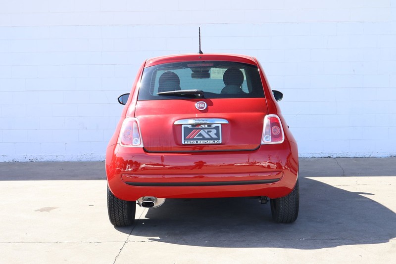 FIAT 500 Vehicle Full-screen Gallery Image 06