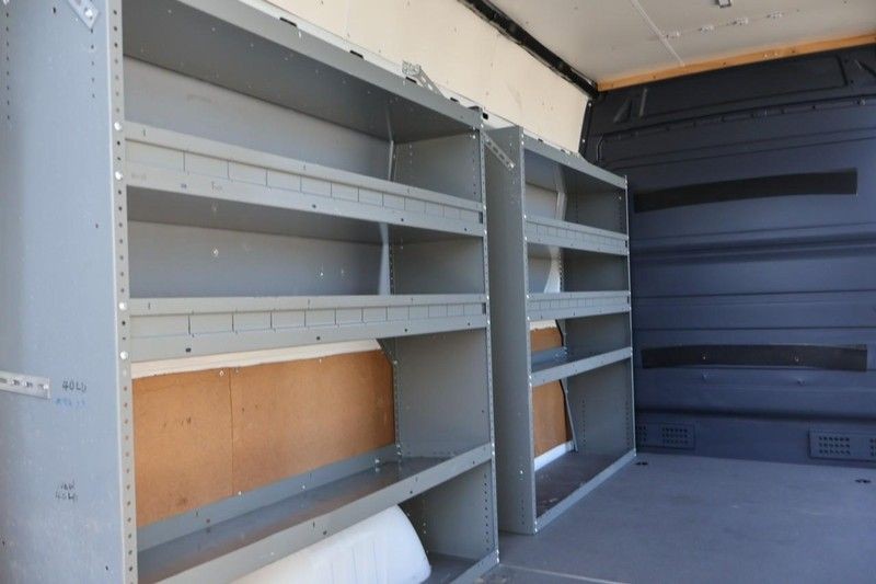 Mercedes-Benz Sprinter Cargo Vans Vehicle Full-screen Gallery Image 10