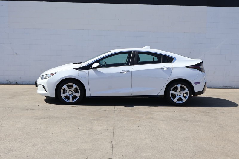 Chevrolet Volt Vehicle Full-screen Gallery Image 12