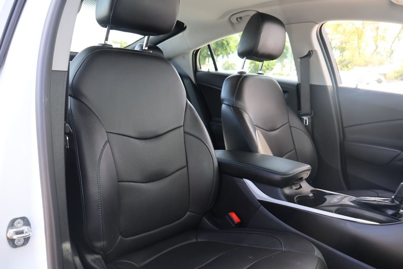 Chevrolet Volt Vehicle Full-screen Gallery Image 20