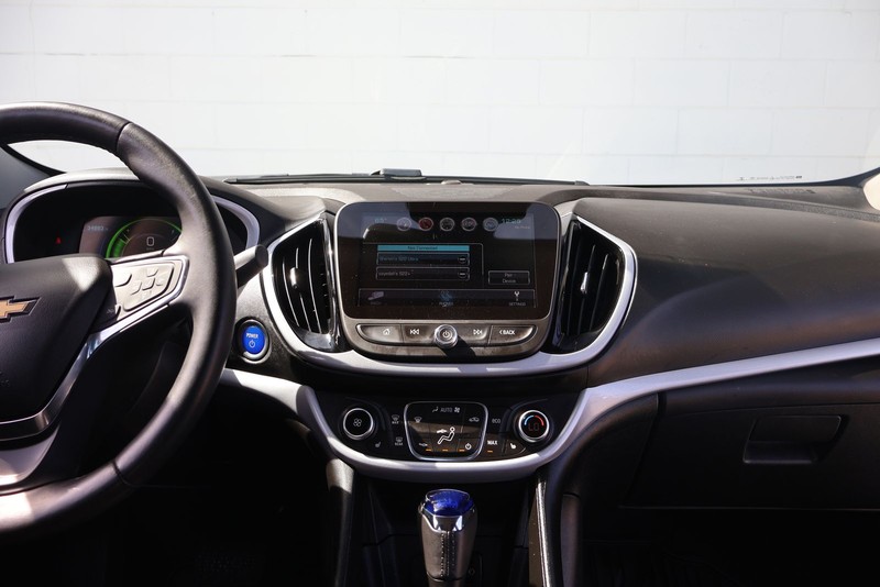 Chevrolet Volt Vehicle Full-screen Gallery Image 27