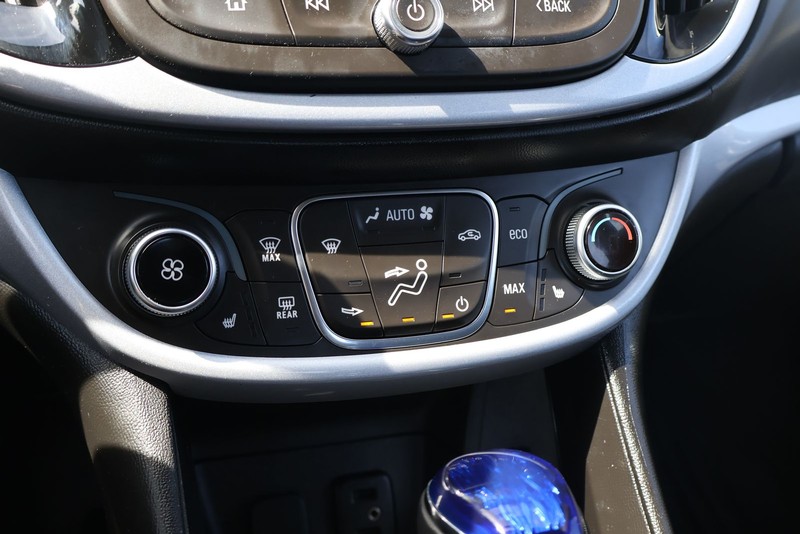 Chevrolet Volt Vehicle Full-screen Gallery Image 30