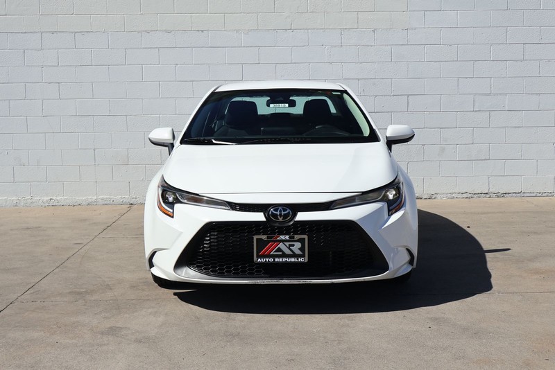 Toyota Corolla Vehicle Full-screen Gallery Image 02