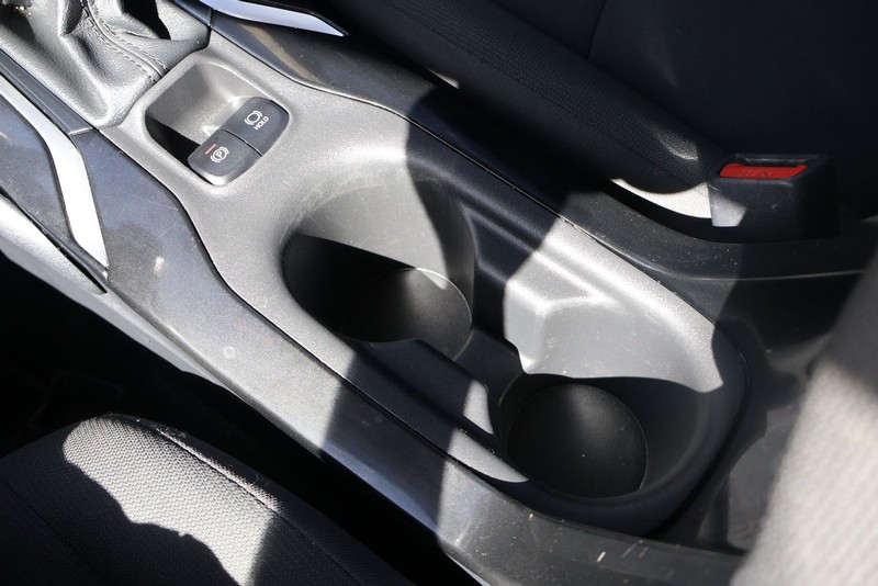 Toyota Corolla Vehicle Full-screen Gallery Image 31