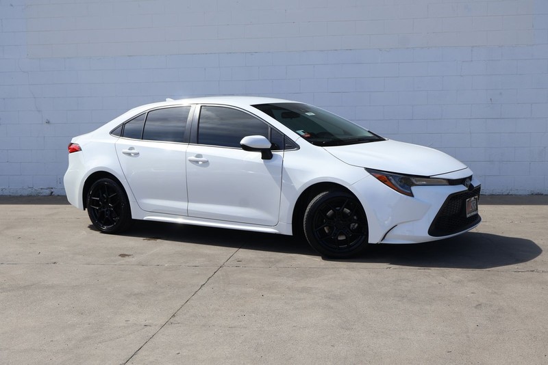 Toyota Corolla Vehicle Full-screen Gallery Image 01