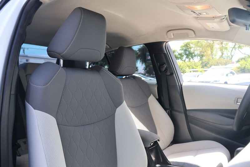 Toyota Corolla Vehicle Full-screen Gallery Image 20